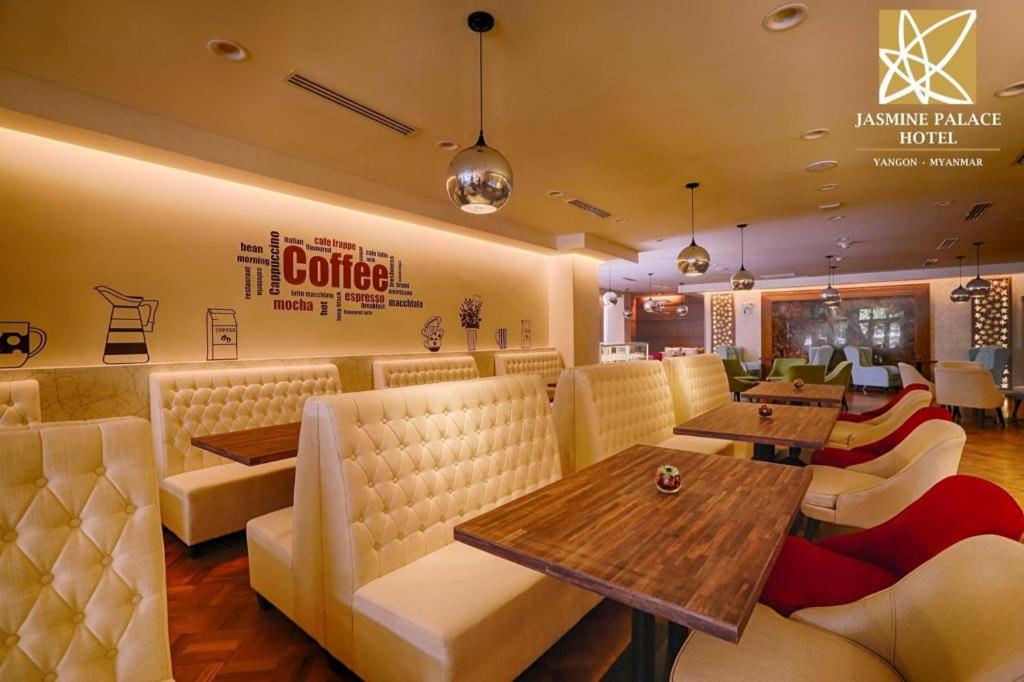 Jasmine Palace Yangon Bagian luar foto
