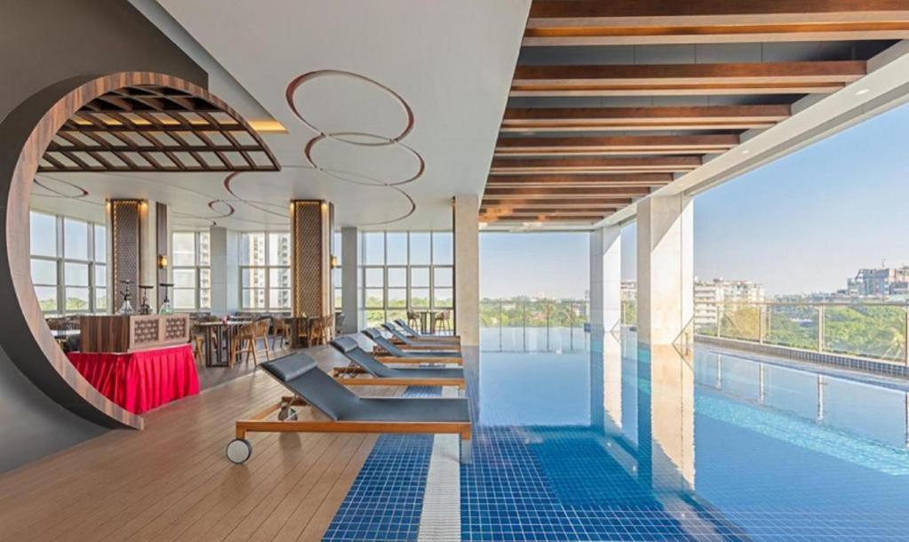 Jasmine Palace Yangon Bagian luar foto