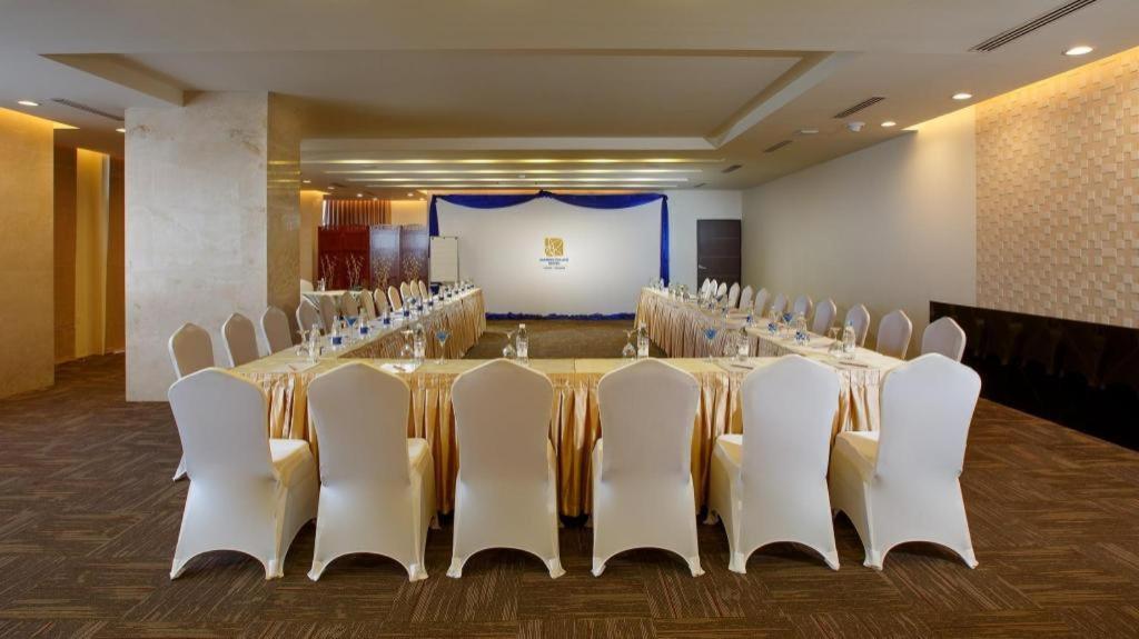 Jasmine Palace Yangon Bagian luar foto