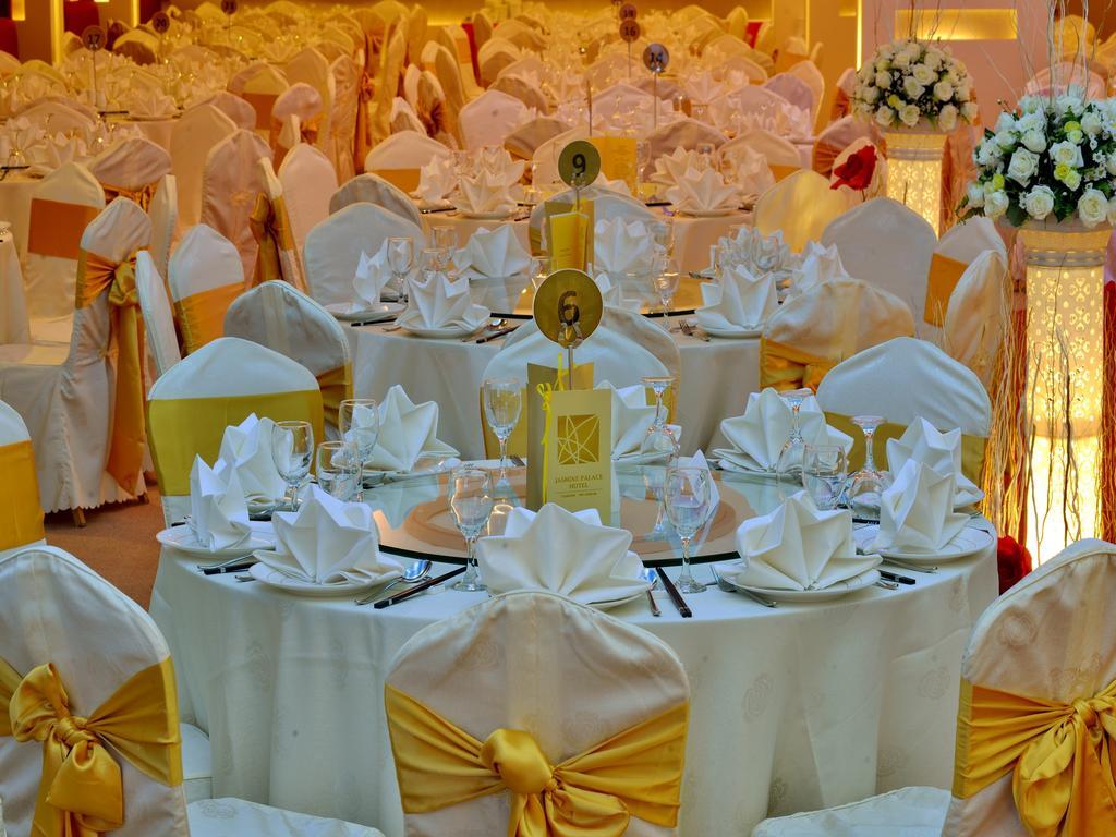 Jasmine Palace Yangon Bagian luar foto